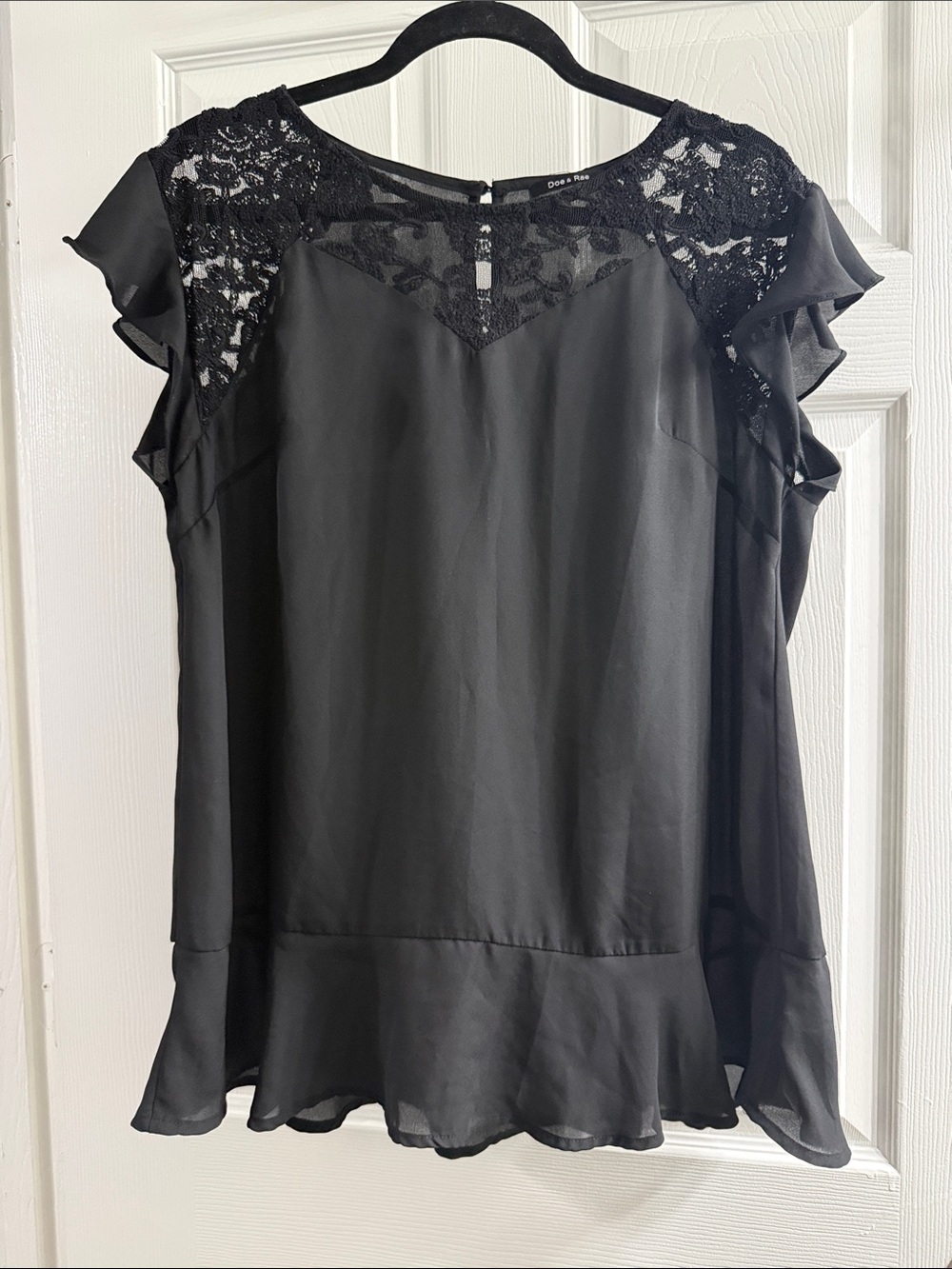 Doe & Rae Black Lace Ruffle Sleeve Blouse